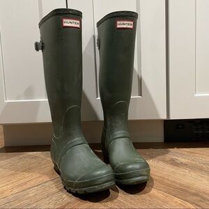 Hunter Rain Boots Dark Olive Green Sovereign Purple Adjustable Back 6M
